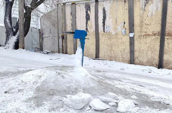 В Нижней Иволге плату за воду на колонке объяснили учётом по факту